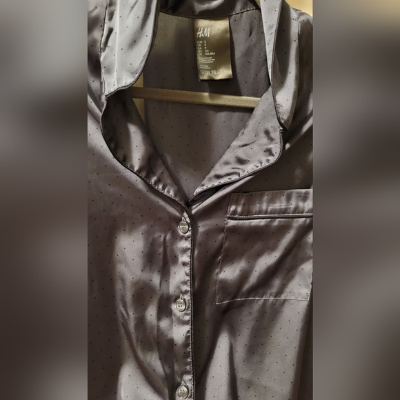 COPY - H&M Satin Nightshirt and Pyjama - Picture 5 of 6